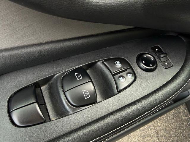 Certified 2024 Nissan Murano SV w/ SV Midnight Edition Package FWD image 20