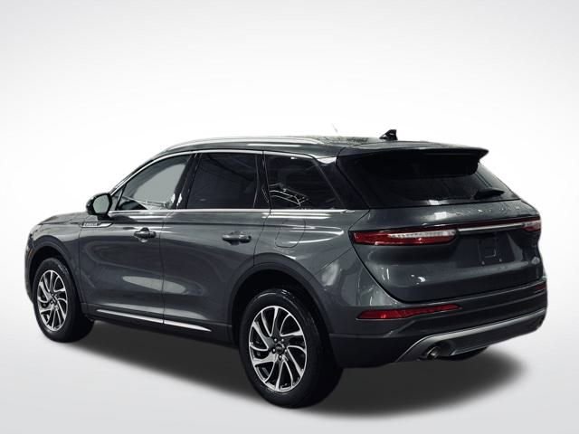 Used 2022 Lincoln Corsair AWD w/ Equipment Group 101A image 9