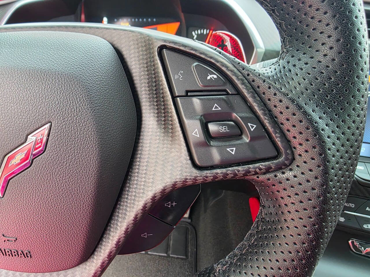 Used 2017 Chevrolet Corvette Stingray Coupe image 19