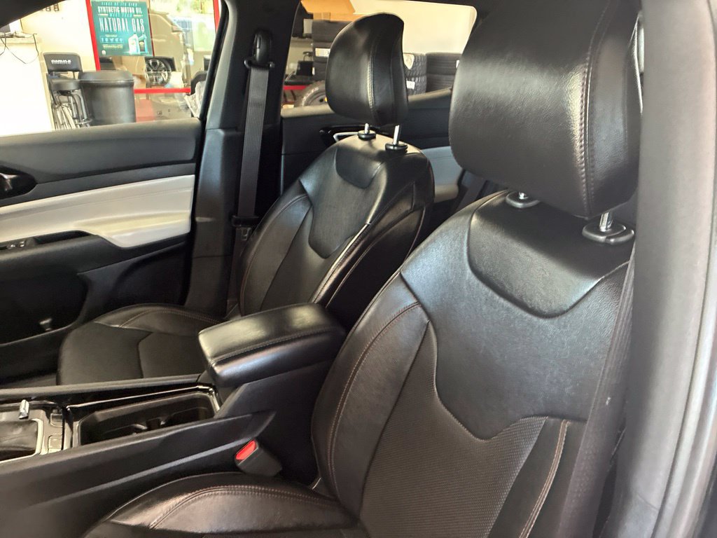 Certified 2023 Jeep Compass Limited AWD/4WD image 10