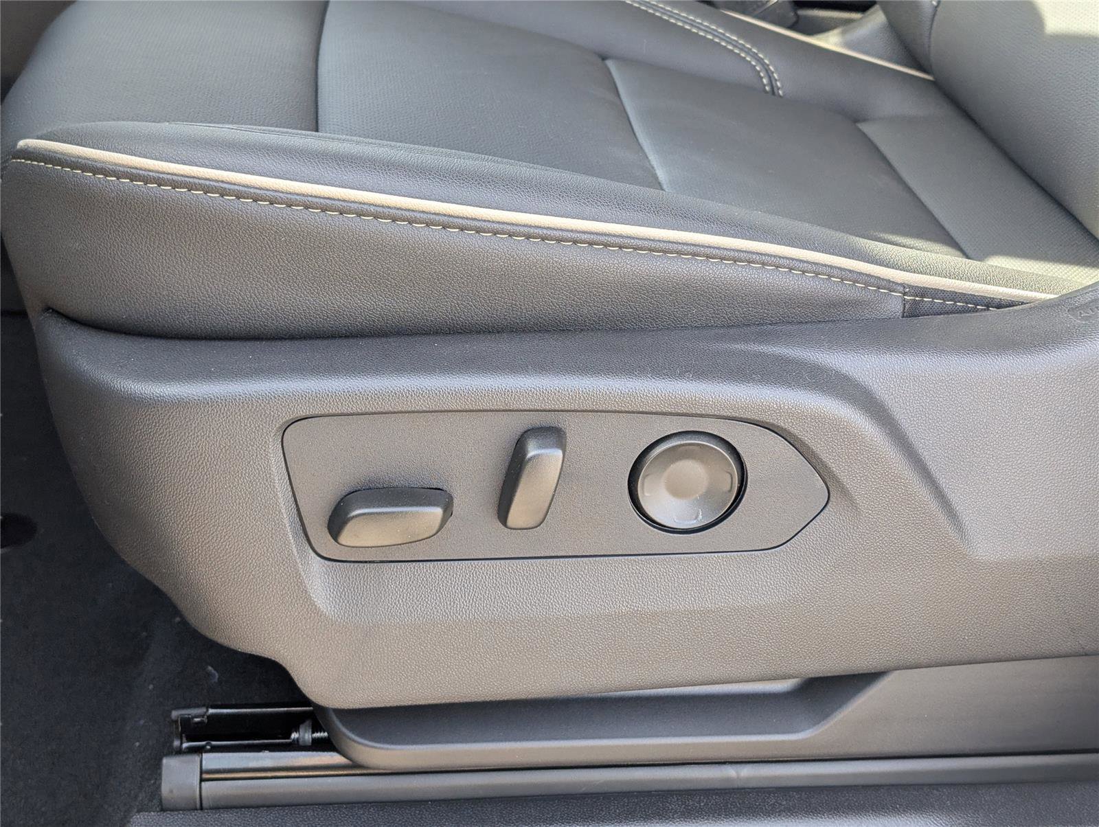 New 2026 Chevrolet Tahoe Premier w/ Sun And Tow Package image 24