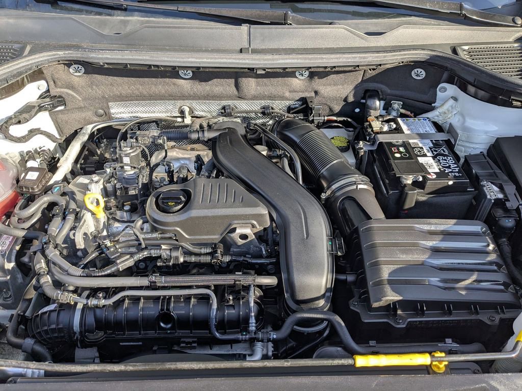 Used 2024 Volkswagen Taos SE image 65