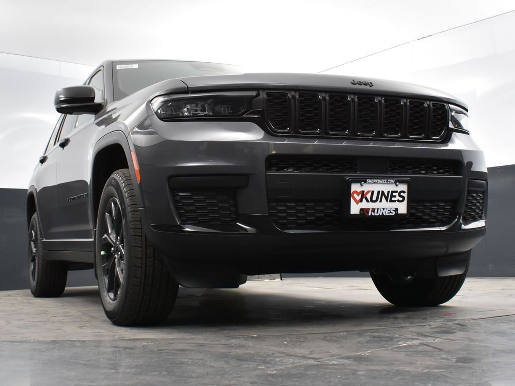 Used 2025 Jeep Grand Cherokee L Altitude image 49
