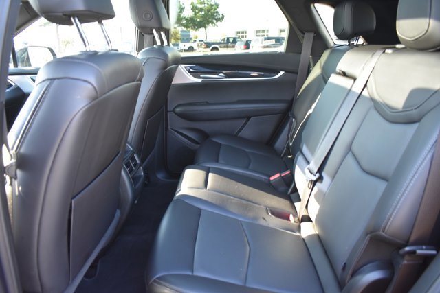 Used 2025 Cadillac XT5 Premium Luxury image 16