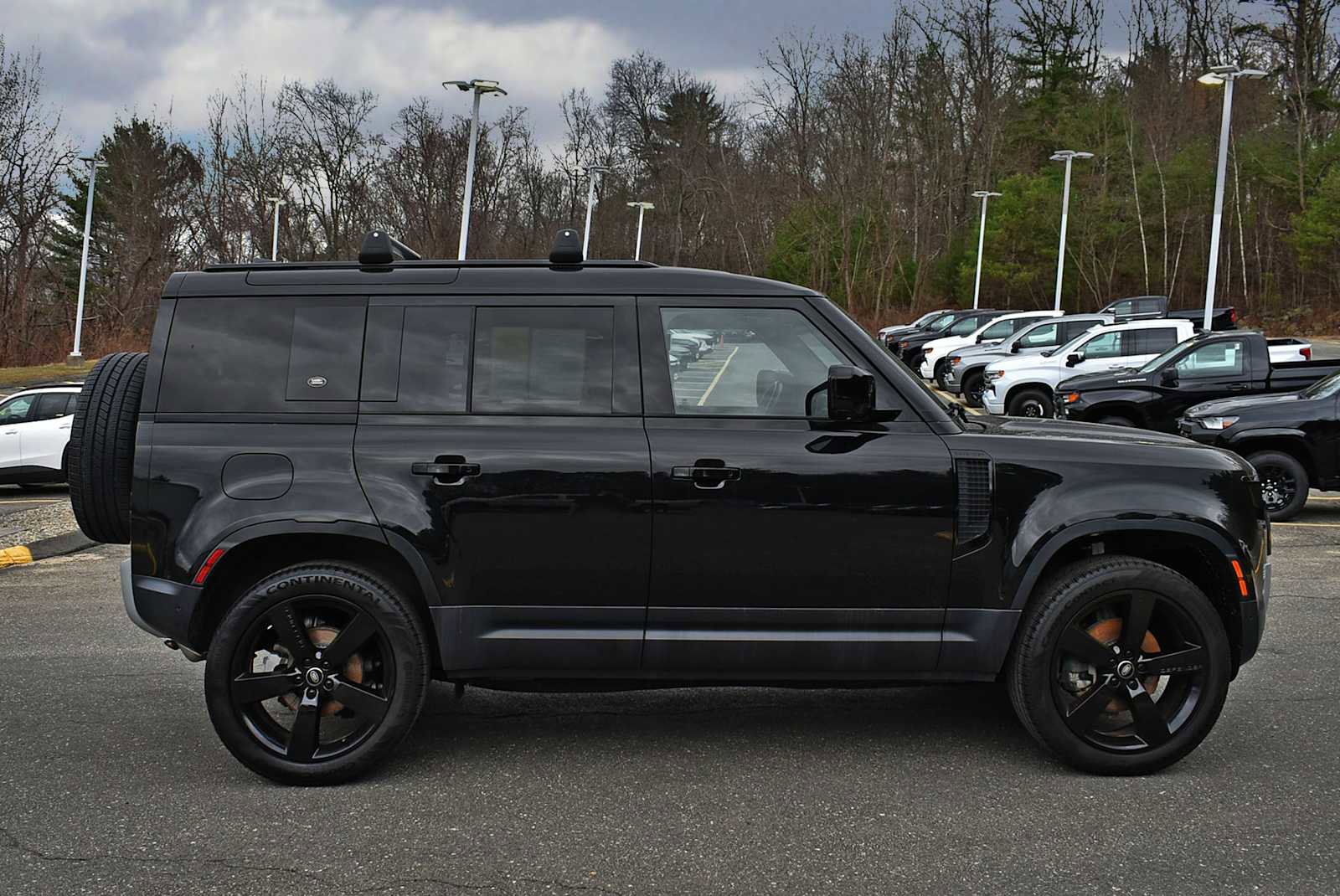 Used 2024 Land Rover Defender 110 S image 6