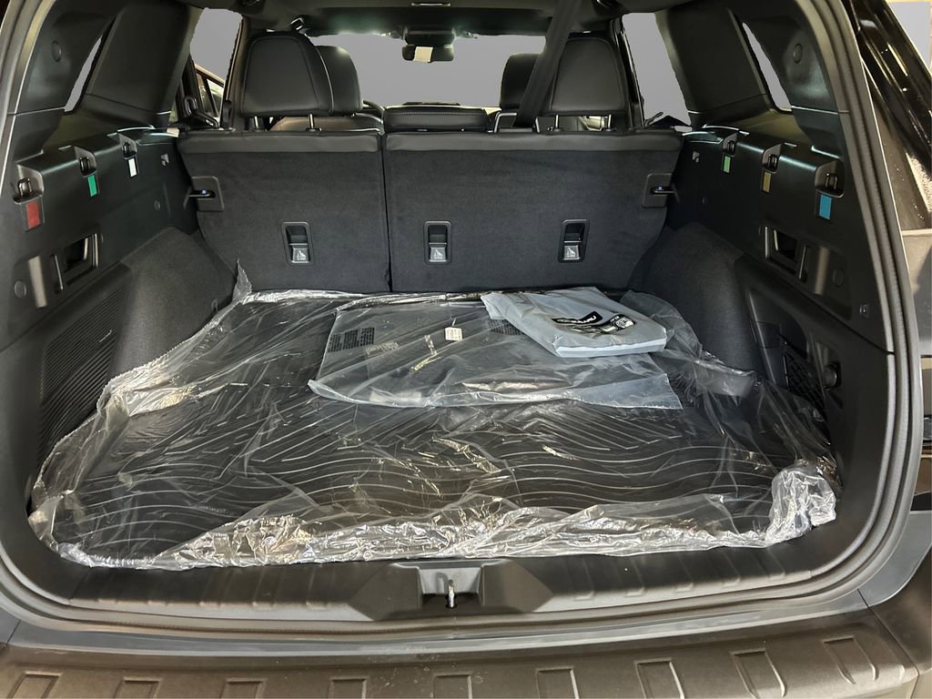 New 2026 Subaru Outback Touring image 11