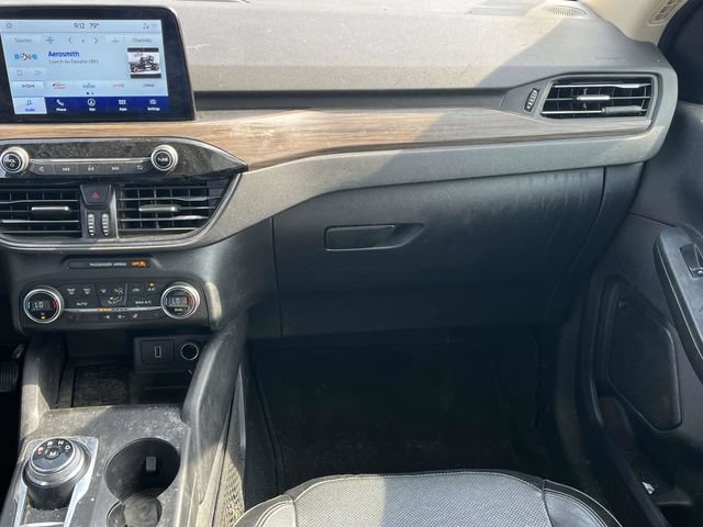 Used 2020 Ford Escape Titanium AWD/4WD image 18
