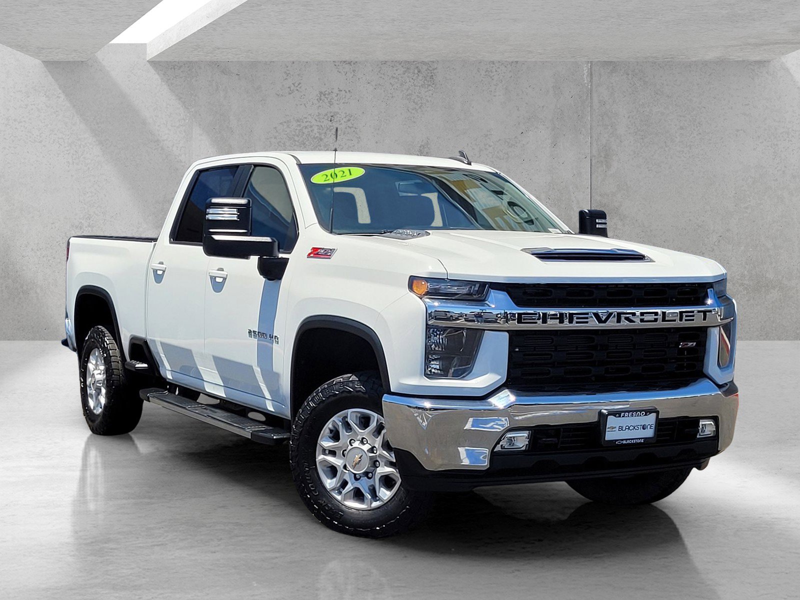 Used 2021 Chevrolet Silverado 2500 LT w/ Convenience Package AWD/4WD image 1