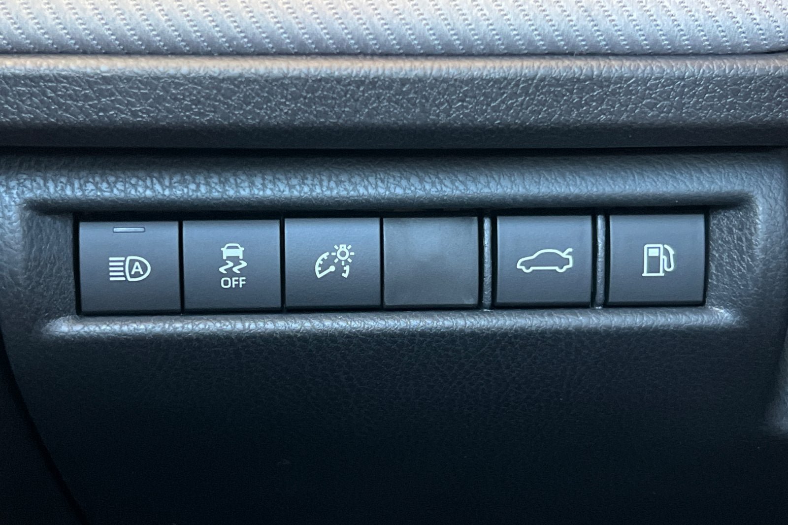 New 2026 Toyota Camry SE w/ Convenience Package FWD image 27
