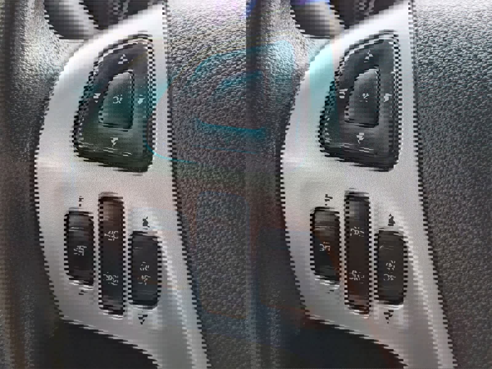 Used 2013 Ford Explorer XLT image 7