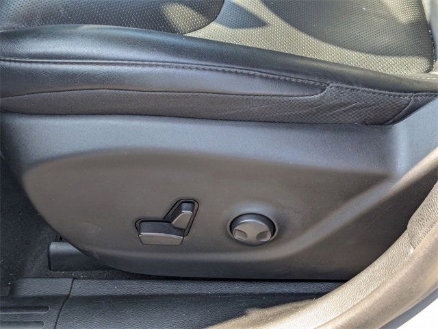 Used 2023 Jeep Cherokee Altitude Lux image 16
