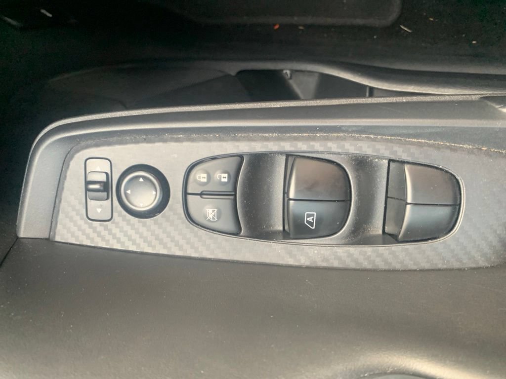 Used 2020 Nissan Sentra SV FWD image 16