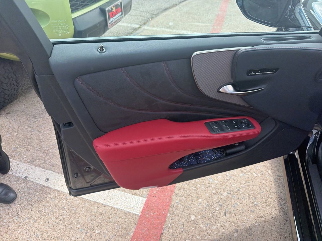 Used 2025 Lexus LS 500 F Sport w/ Protection Package image 5