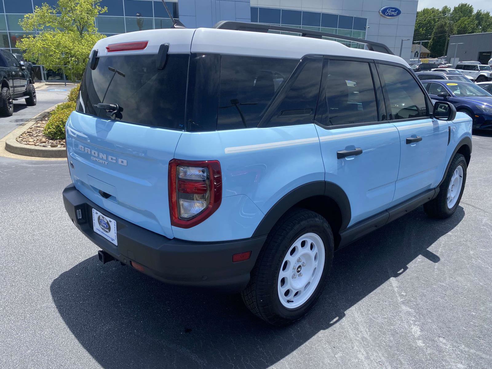 Certified 2024 Ford Bronco Sport Heritage w/ Heritage Convenience Package AWD/4WD image 7