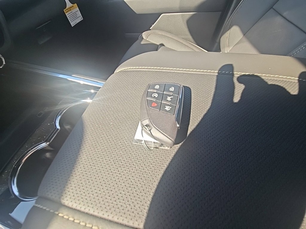 New 2026 Chevrolet Suburban Premier image 31