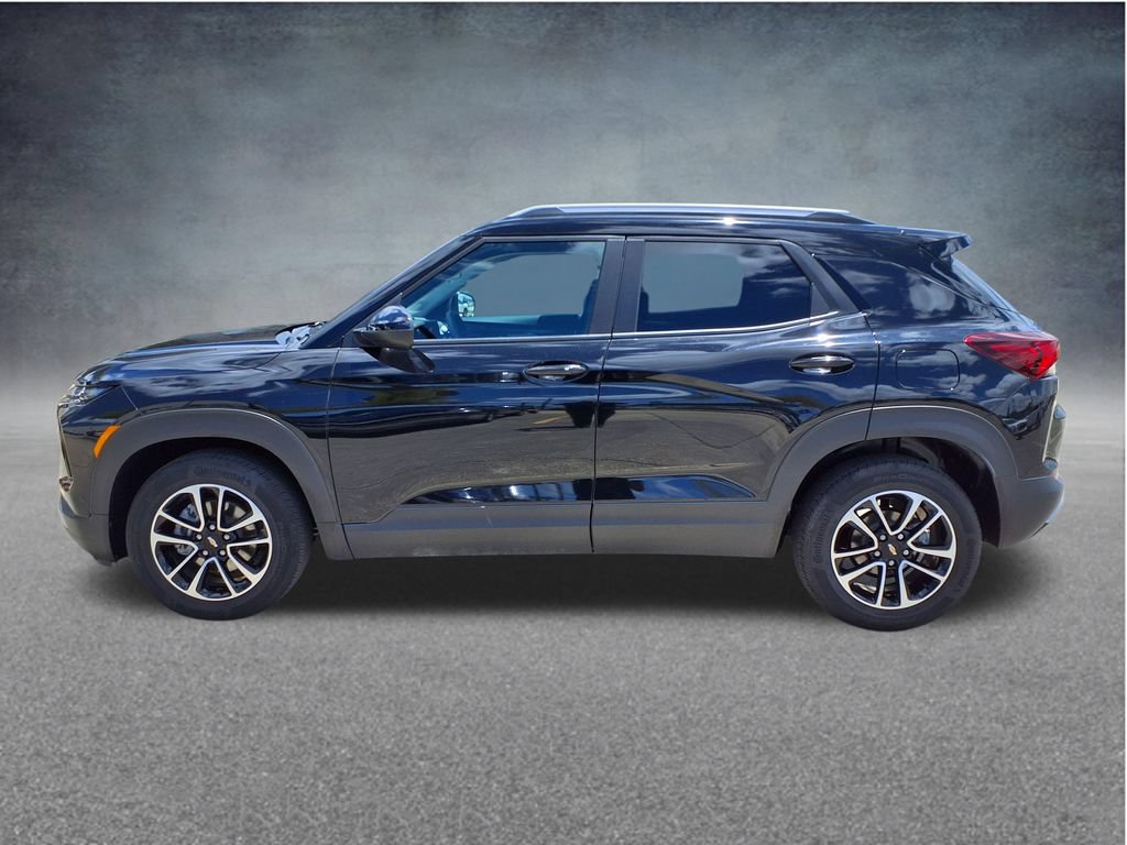 Used 2025 Chevrolet TrailBlazer LT FWD image 14