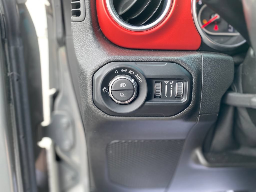 Used 2021 Jeep Gladiator Rubicon AWD/4WD image 29