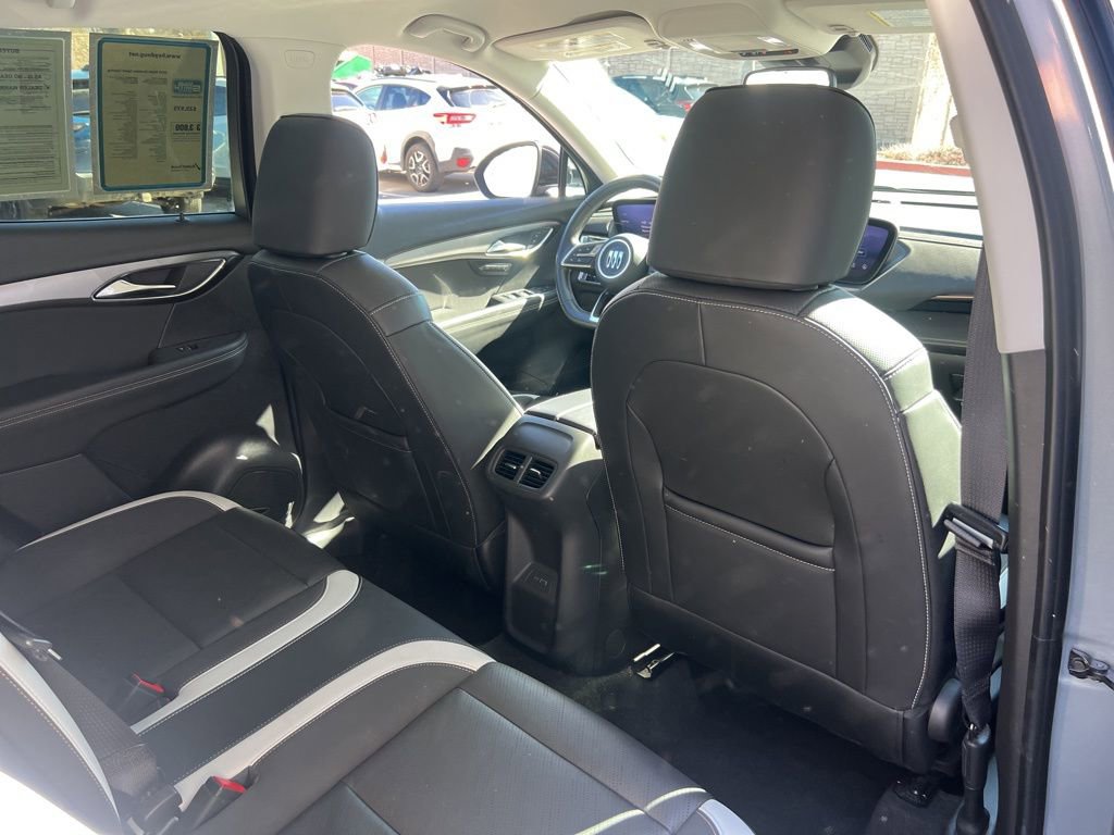 Used 2024 Buick Envision Sport Touring image 25