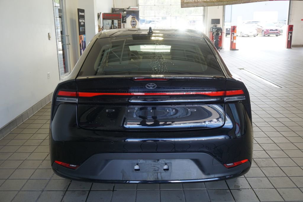 Used 2023 Toyota Prius LE FWD image 13