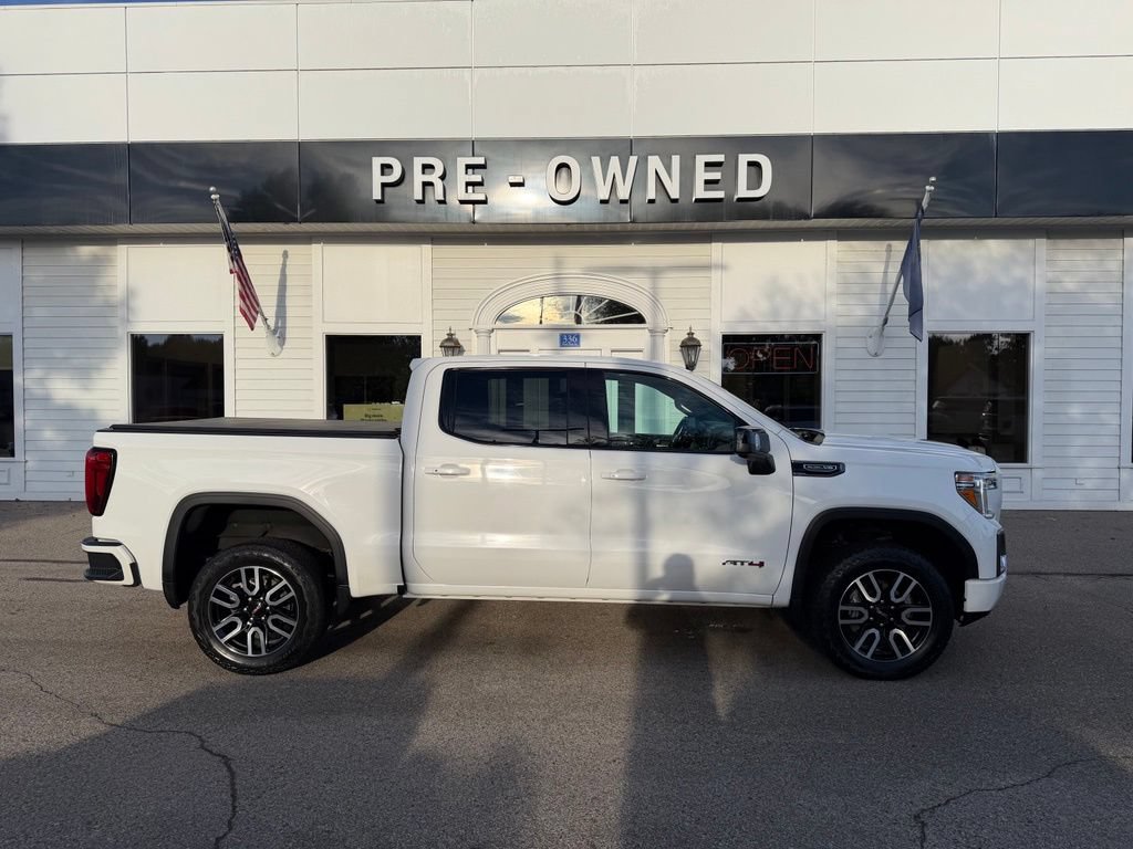 Used 2021 GMC Sierra 1500 AT4 w/ Driver Alert Package I AWD/4WD image 4