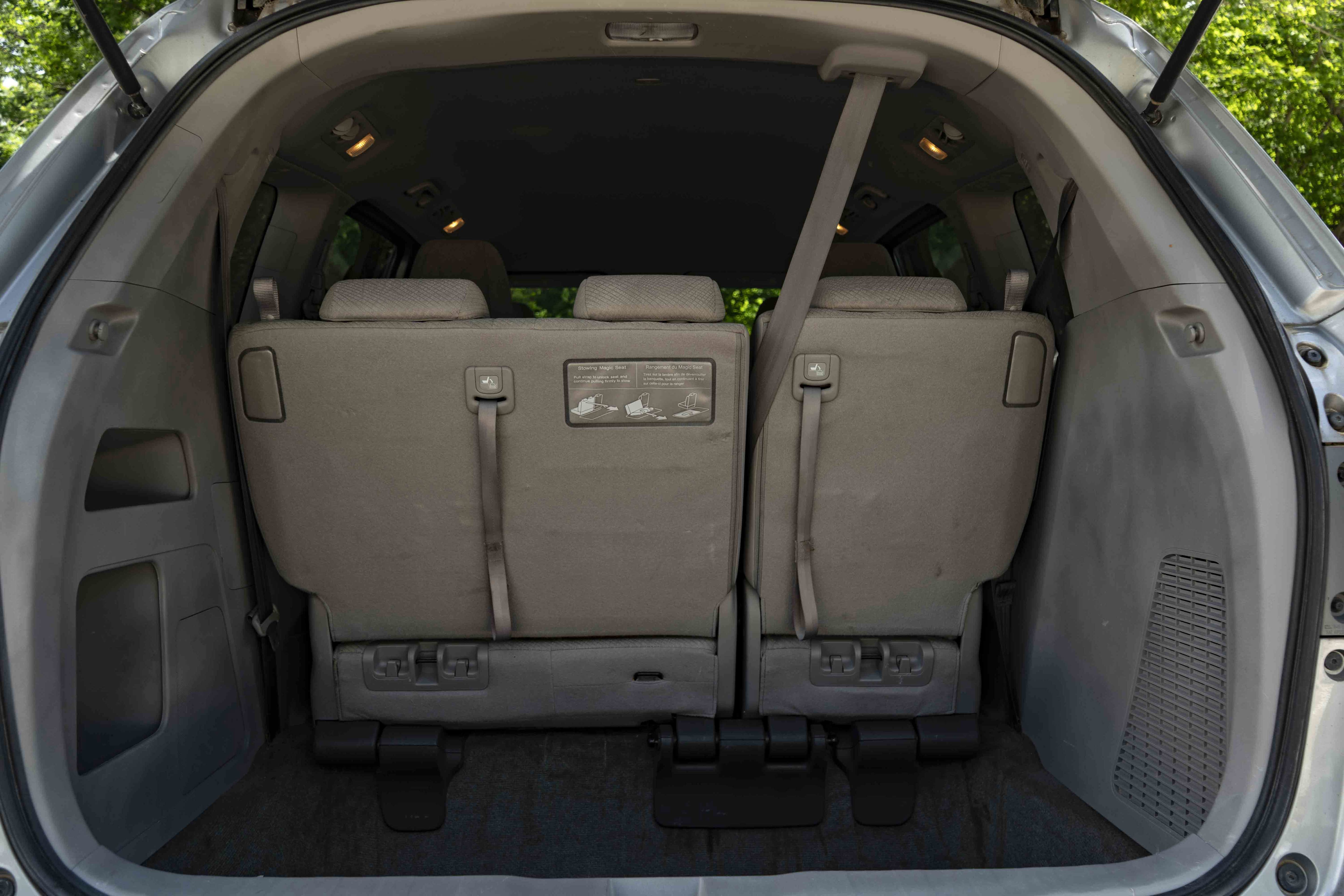 Used 2016 Honda Odyssey LX image 37