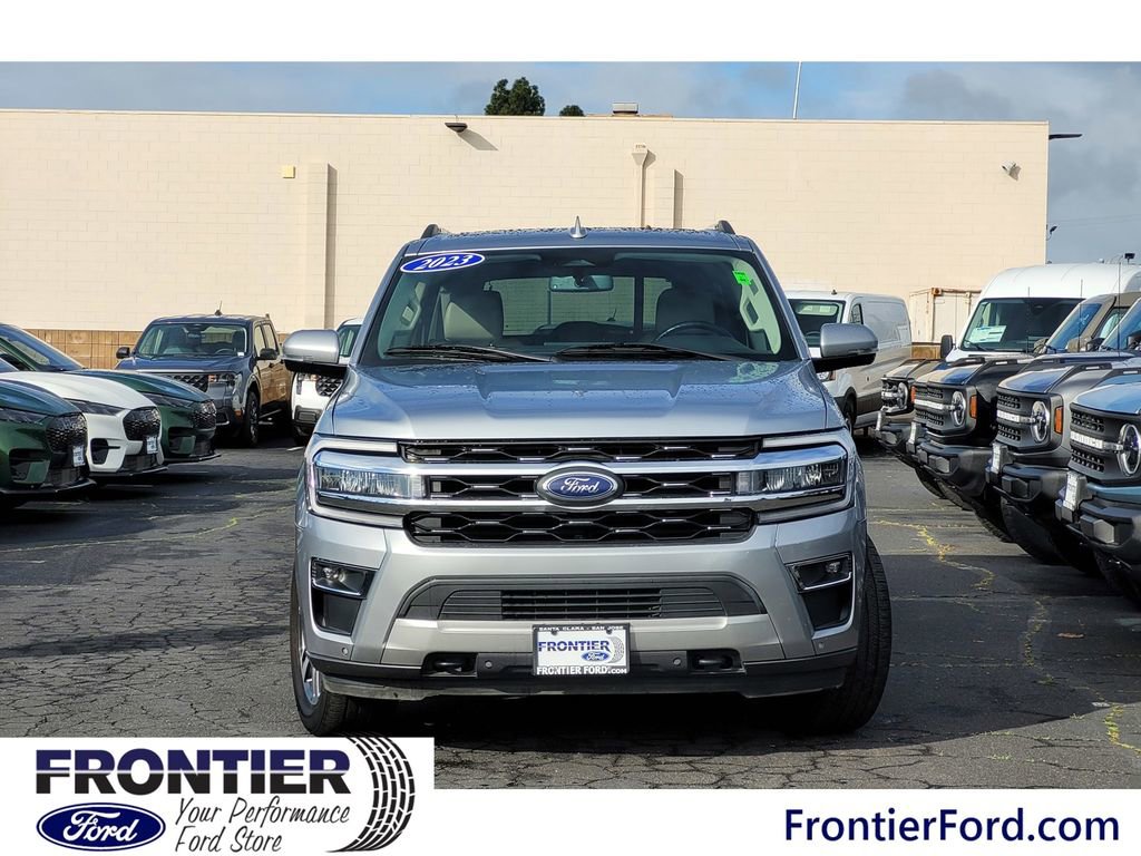 Used 2023 Ford Expedition Max Limited image 3