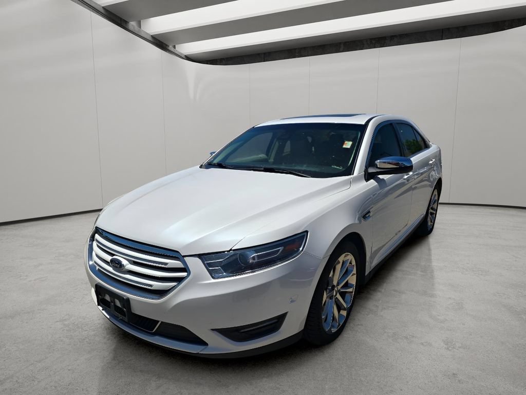 Used 2016 Ford Taurus Limited w/ Equipment Group 301A AWD/4WD image 2