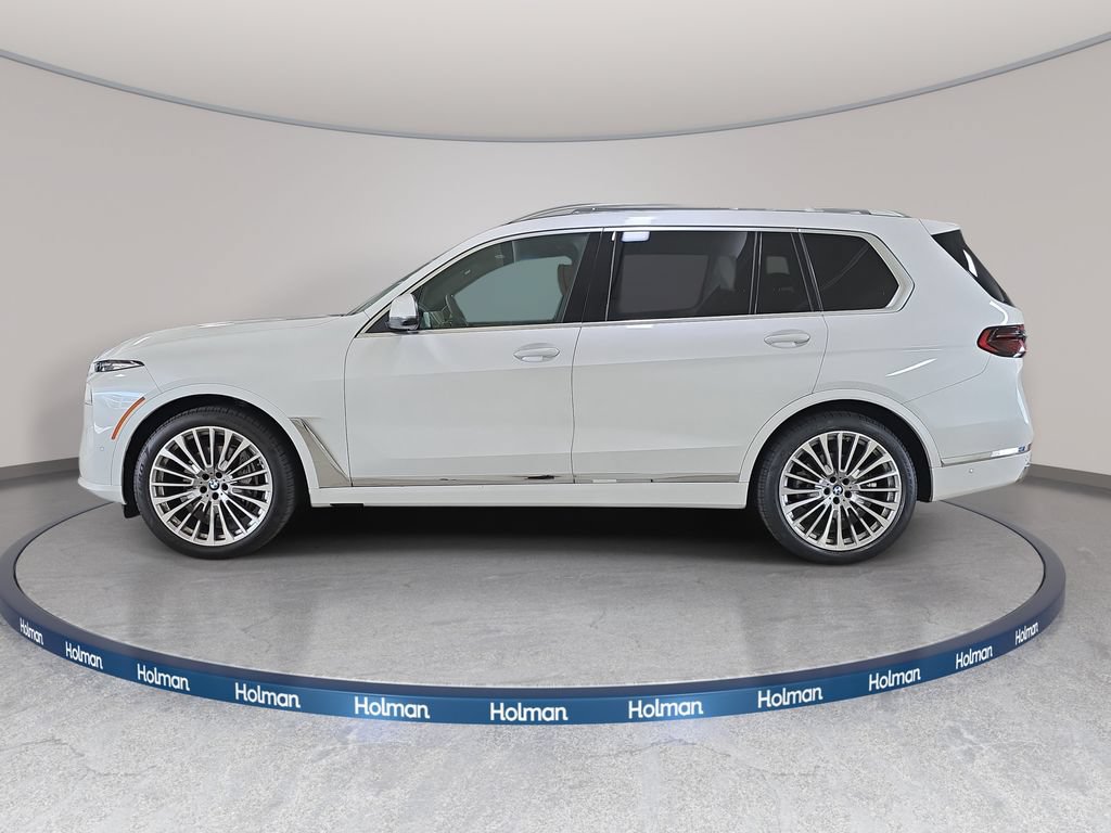 Used 2026 BMW X7 xDrive40i AWD/4WD image 11