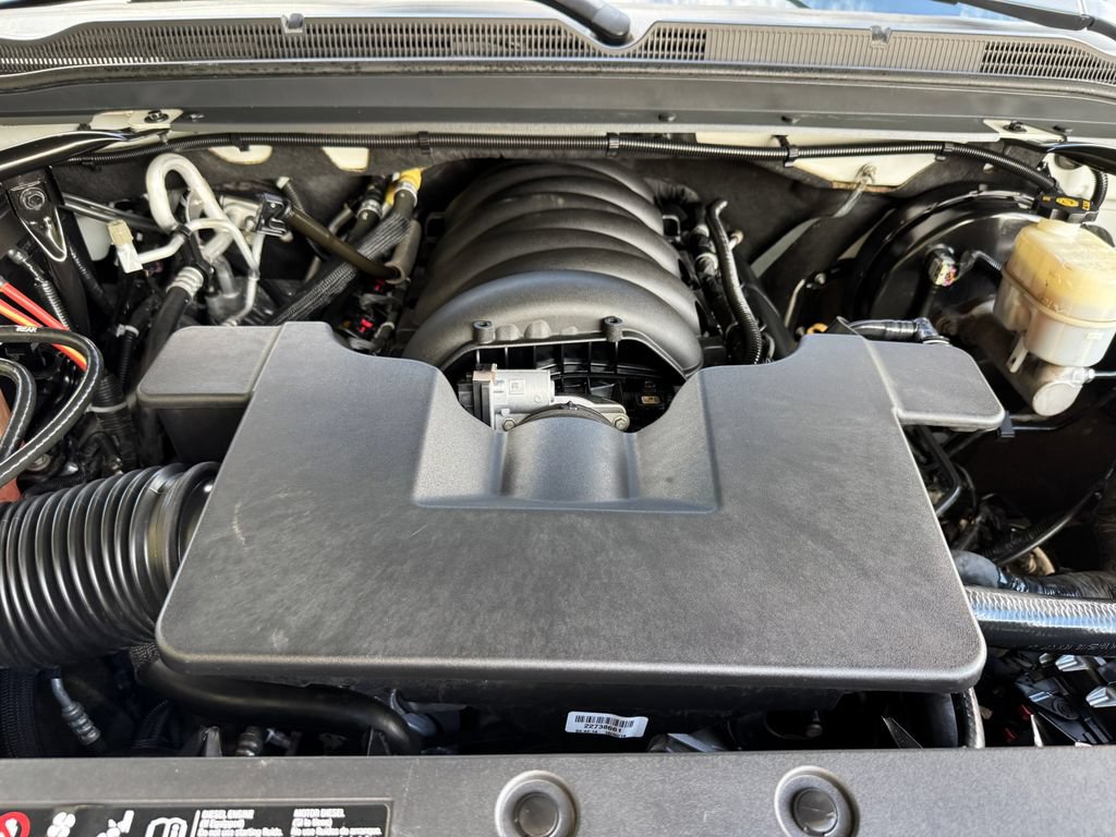Used 2019 Chevrolet Tahoe Premier AWD/4WD image 16