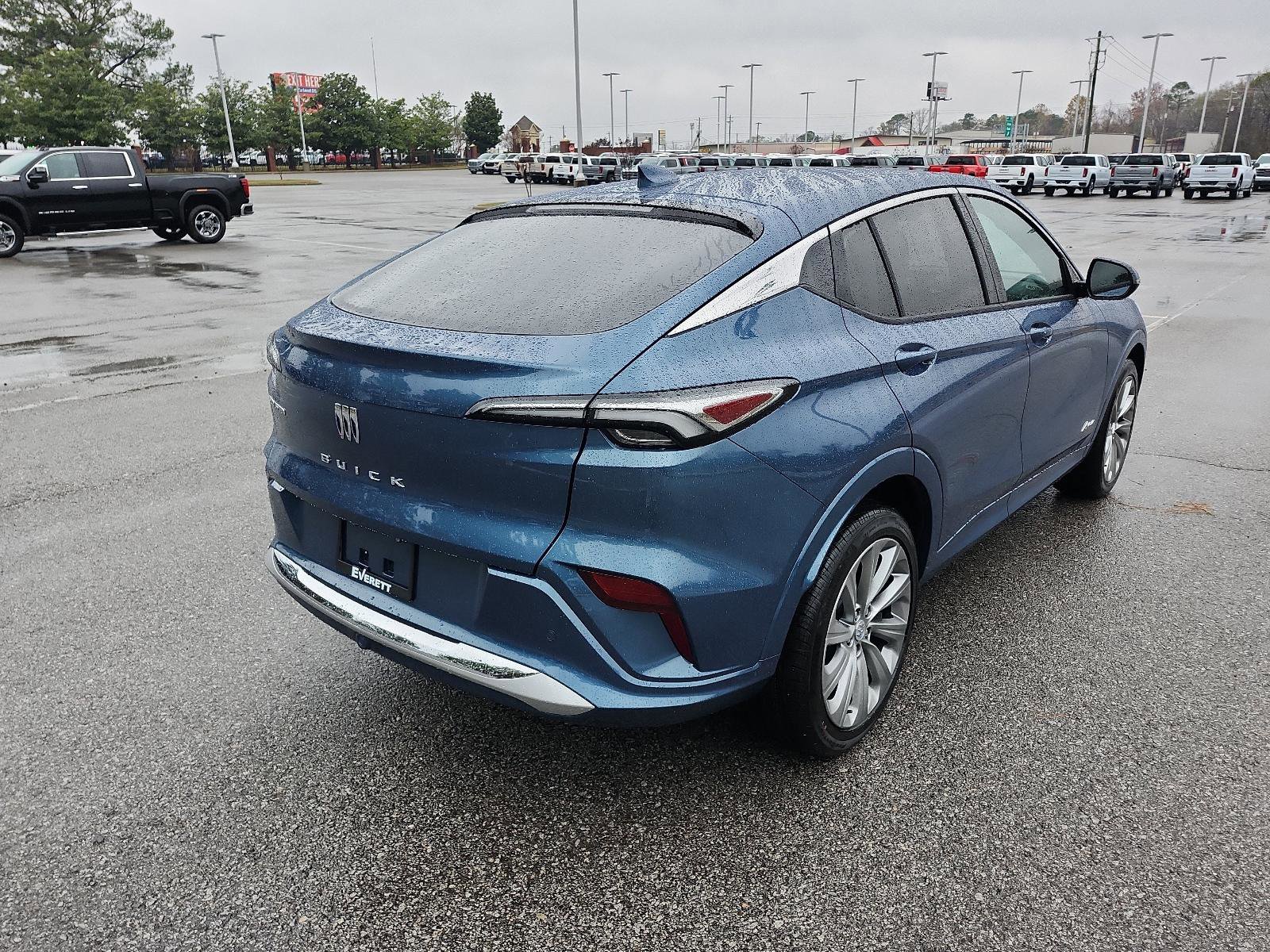 New 2026 Buick Envista Avenir FWD image 3