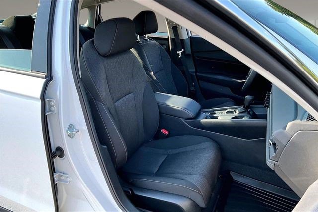 Certified 2023 Honda Accord EX image 25