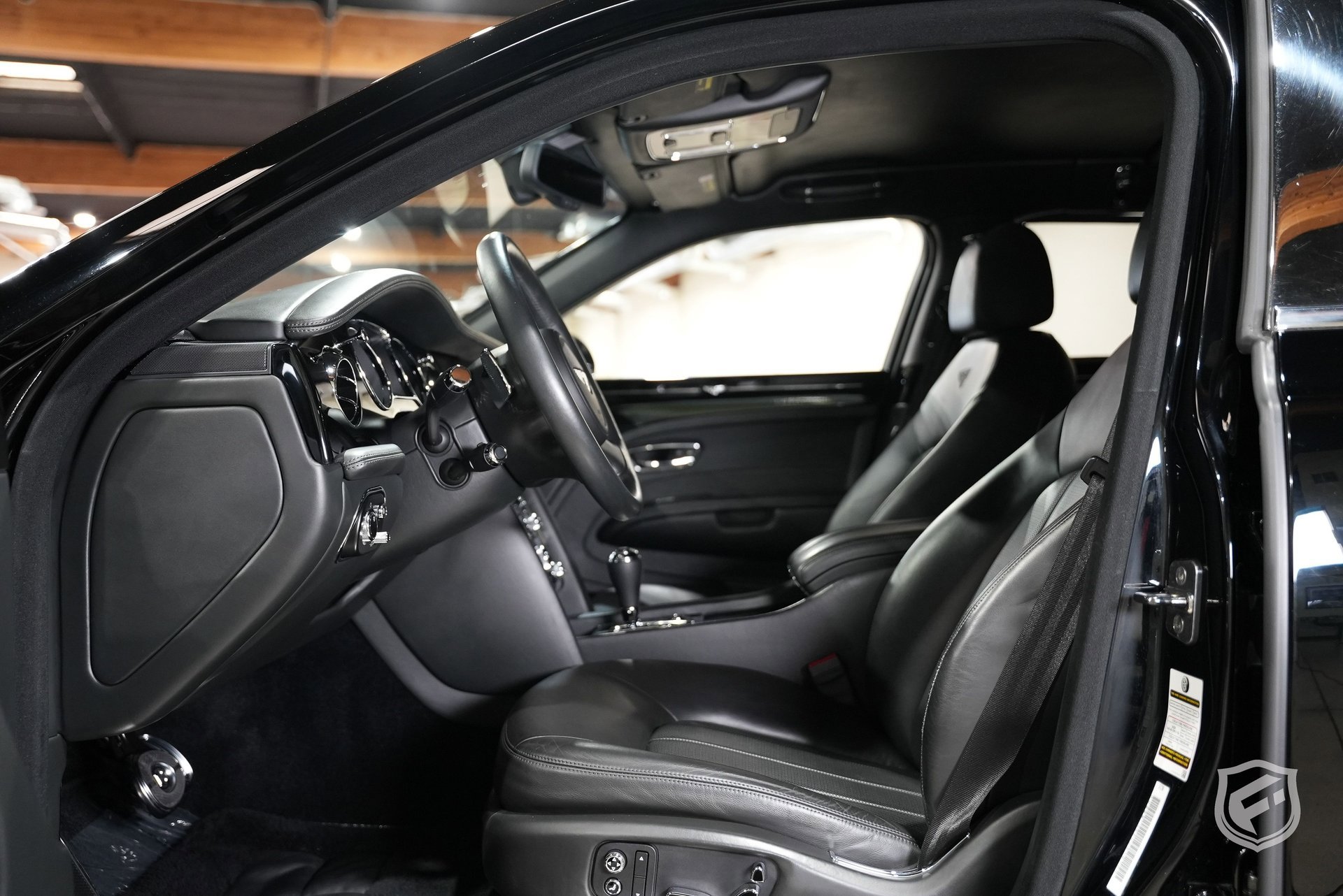 Used 2012 Bentley Mulsanne RWD image 28