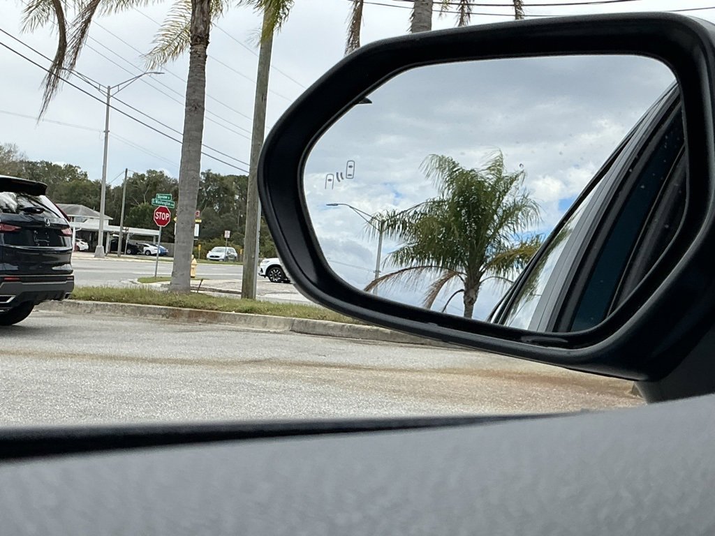 Used 2025 Toyota Camry SE image 38