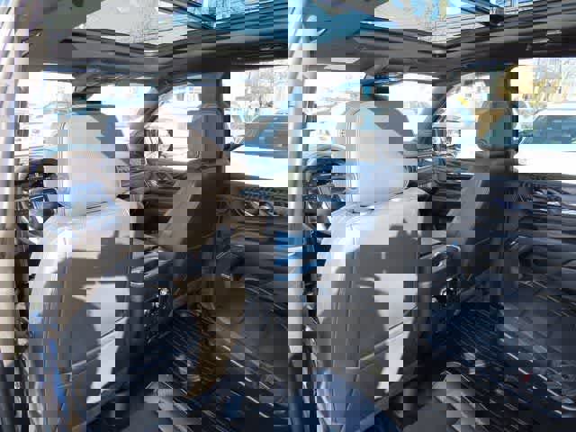 Used 2023 GMC Yukon Denali image 16