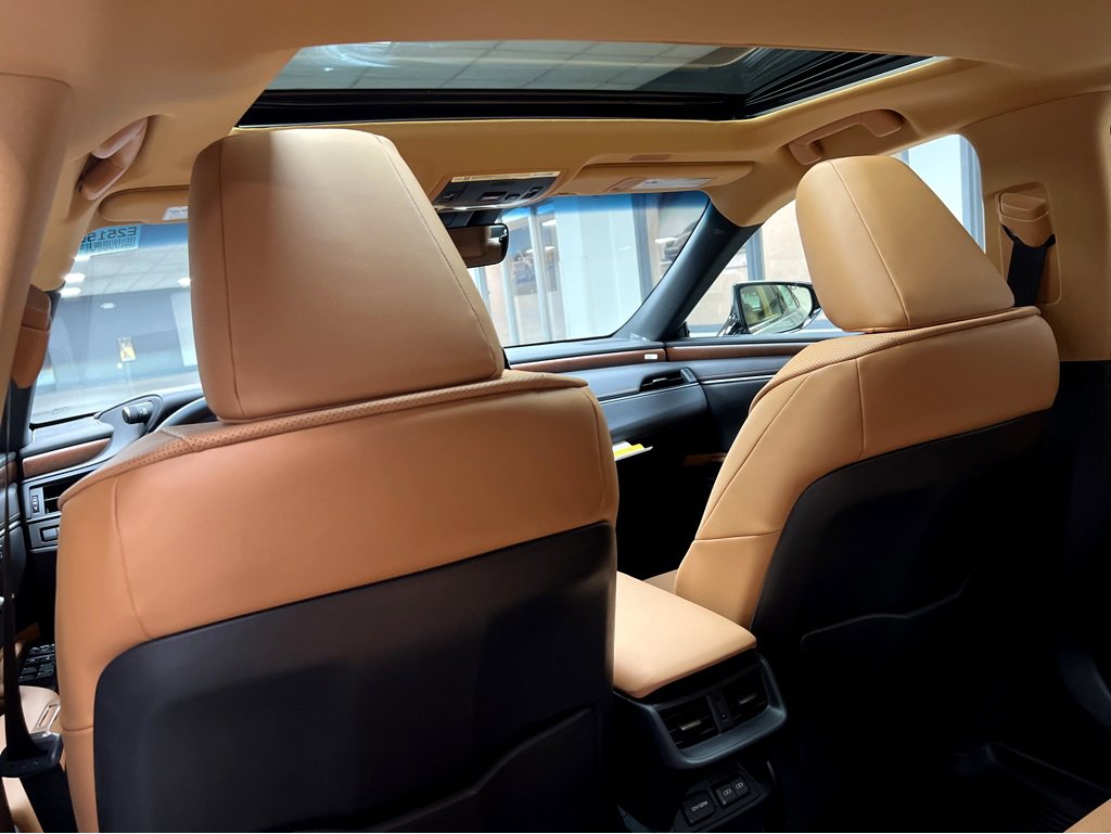 New 2025 Lexus ES 350 w/ Premium Package image 19