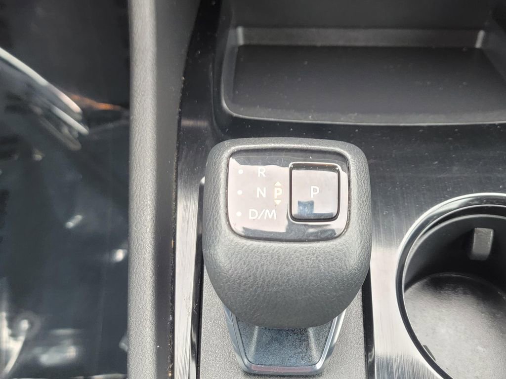 Used 2021 Nissan Rogue S AWD/4WD image 22