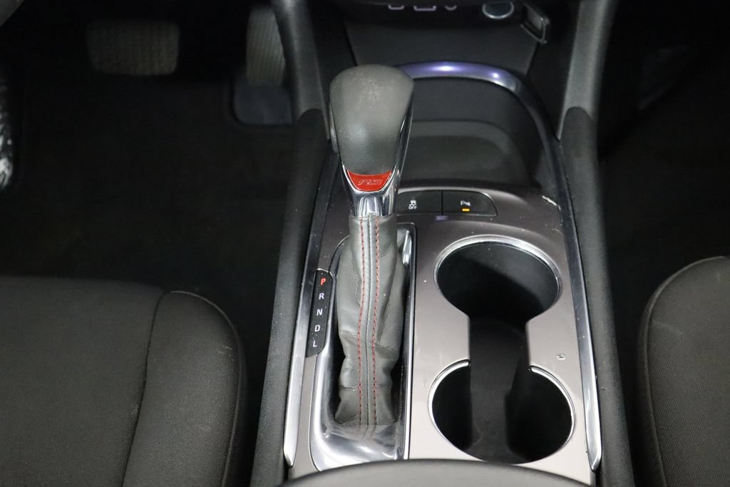 Used 2021 Chevrolet Malibu RS FWD image 28