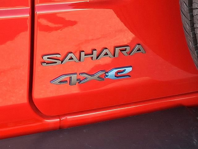 Used 2025 Jeep Wrangler Unlimited Sahara w/ Safety Group image 31