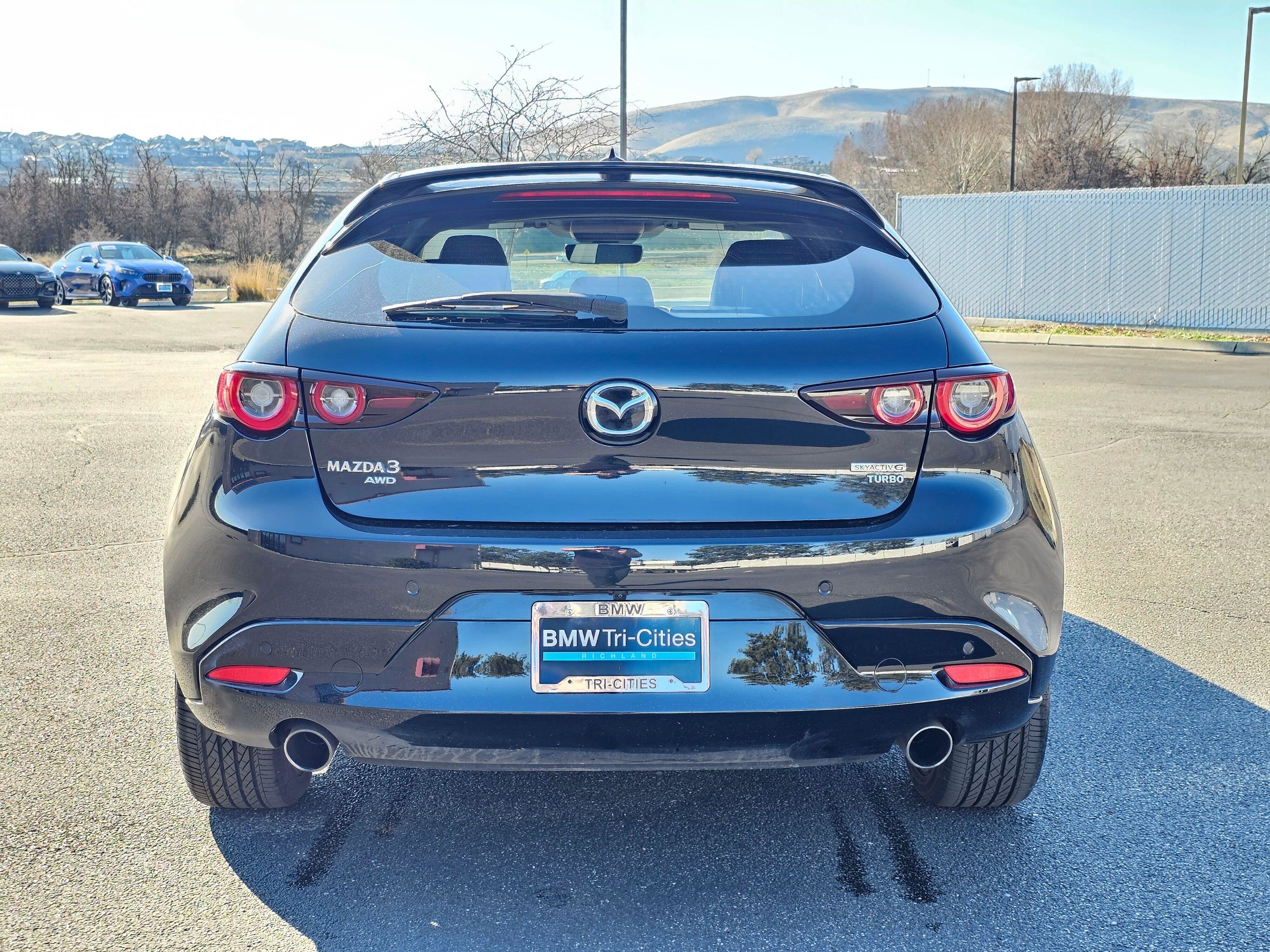 Used 2025 MAZDA MAZDA3 Hatchback w/Premium Plus Pkg image 5