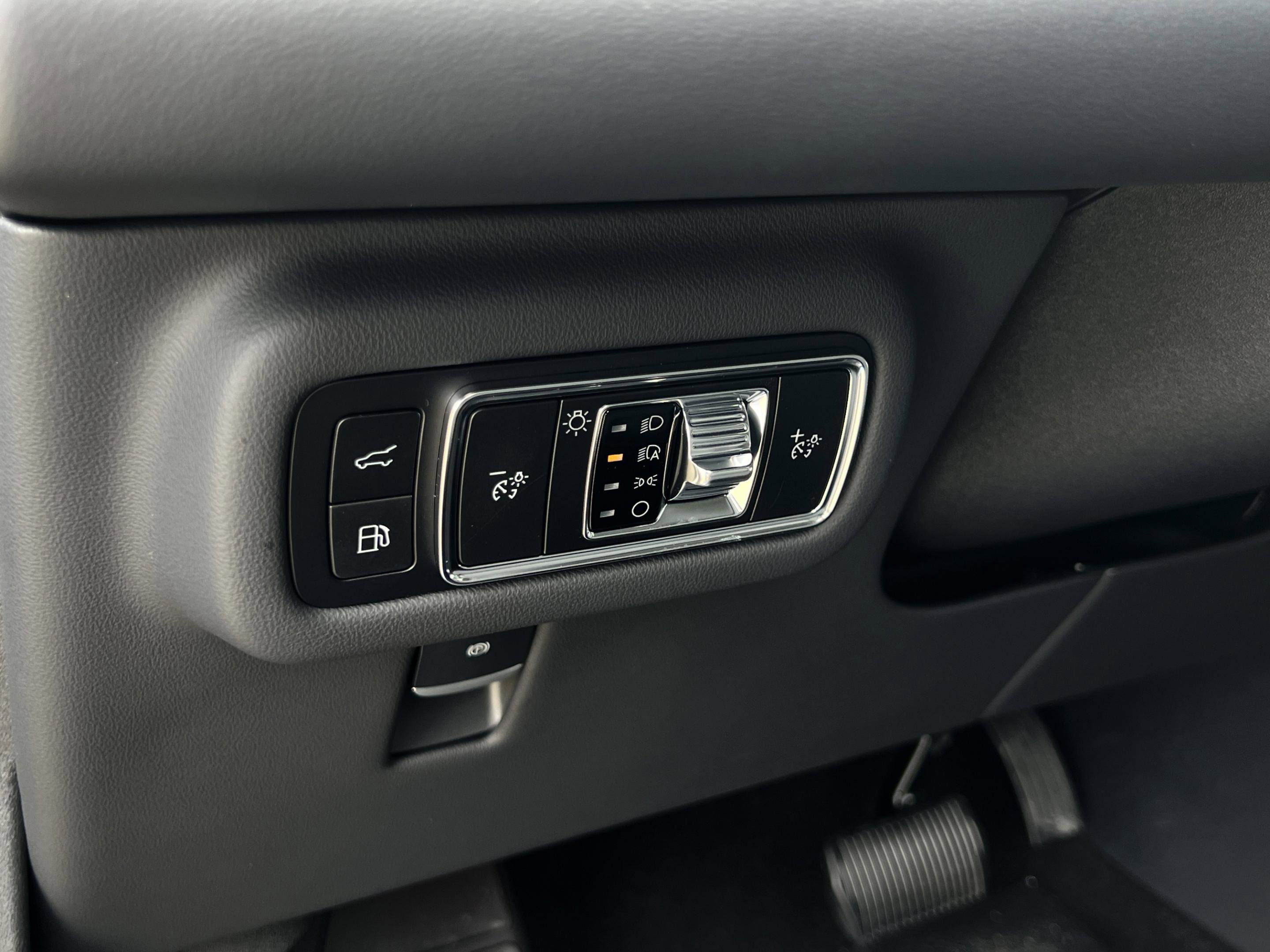 New 2026 Lincoln Nautilus Premier w/ Equipment Group 102A AWD/4WD image 12