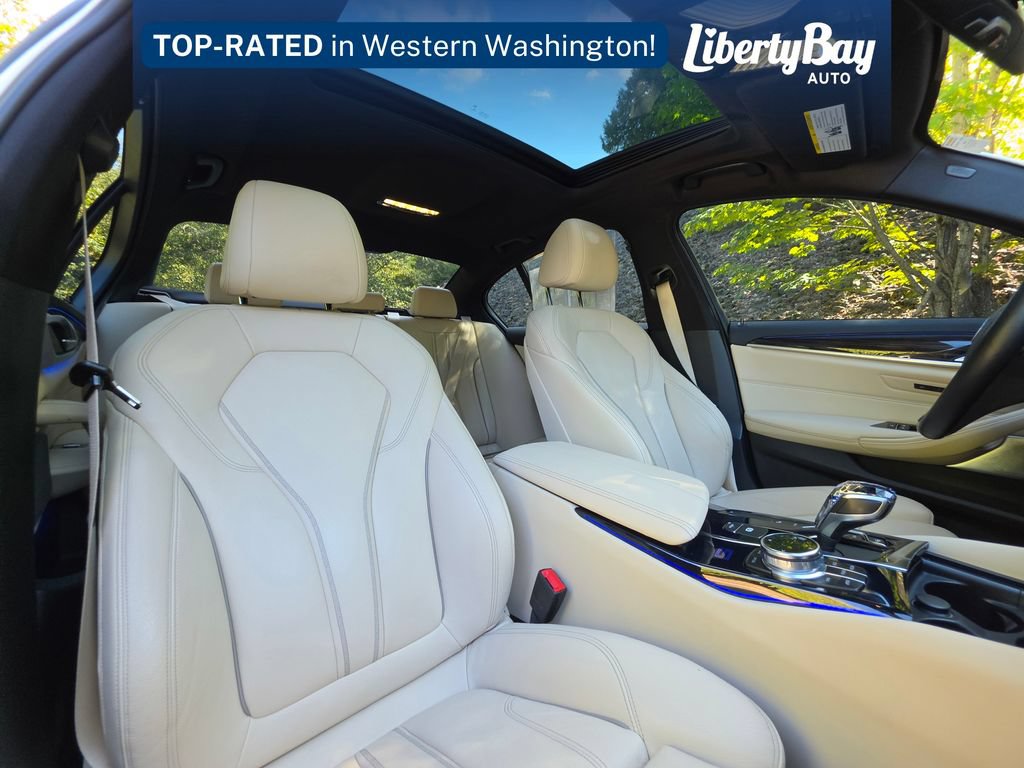Used 2019 BMW 530e xDrive w/ Convenience Package AWD/4WD image 17