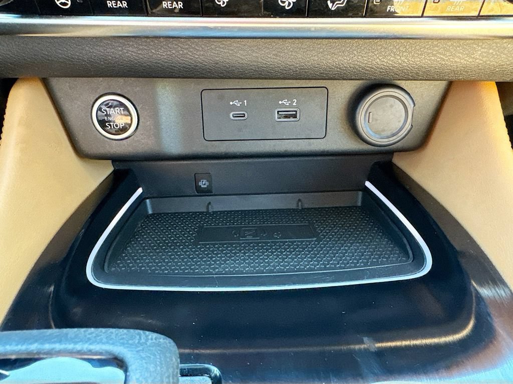 Certified 2022 Nissan Rogue Platinum w/ Head-Up Display Package FWD image 26