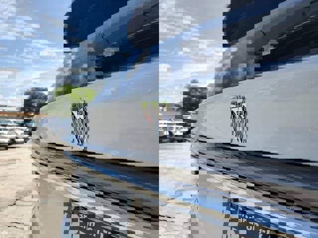 New 2026 Buick Enclave Avenir image 7