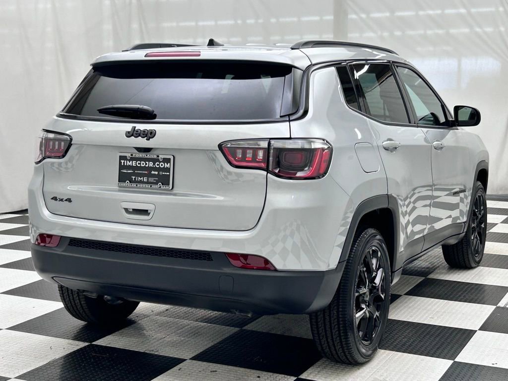 New 2026 Jeep Compass Latitude image 7