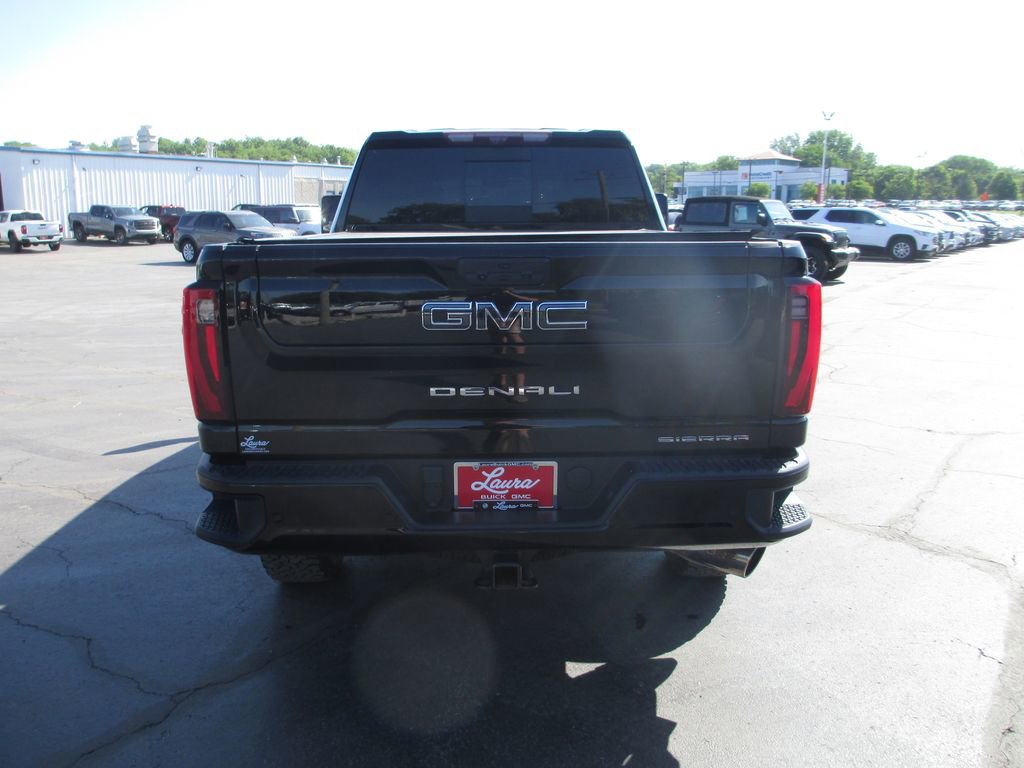 Used 2024 GMC Sierra 2500 Denali Ultimate AWD/4WD image 7