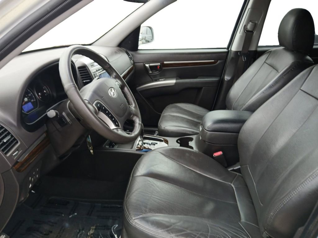 Used 2012 Hyundai Santa Fe Limited FWD image 9