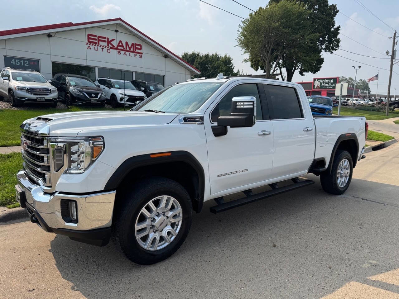 Used 2022 GMC Sierra 2500 SLT w/ SLT Convenience Package image 1