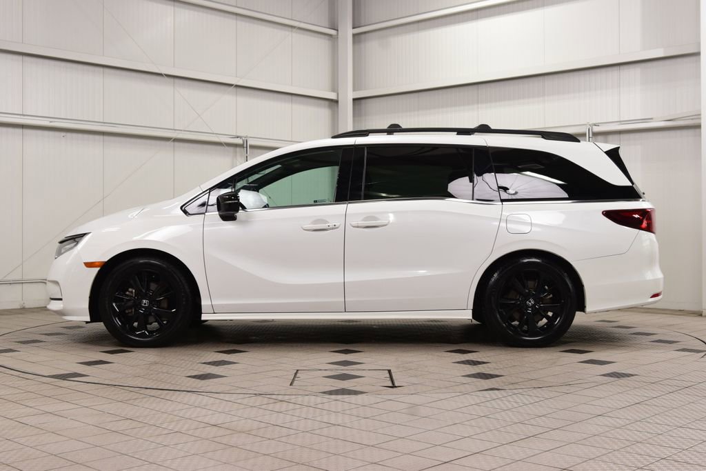 Used 2023 Honda Odyssey Sport image 4