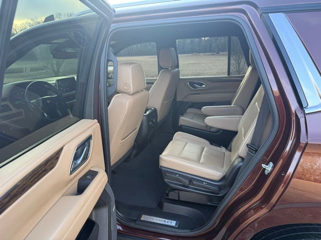 Used 2022 Chevrolet Tahoe Premier w/ Texas Edition AWD/4WD image 18
