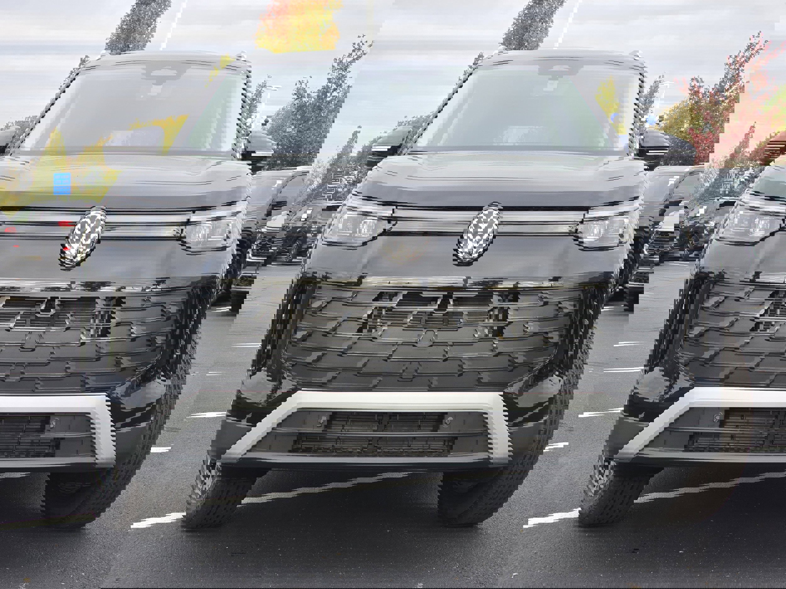 New 2026 Volkswagen Tiguan SE image 9